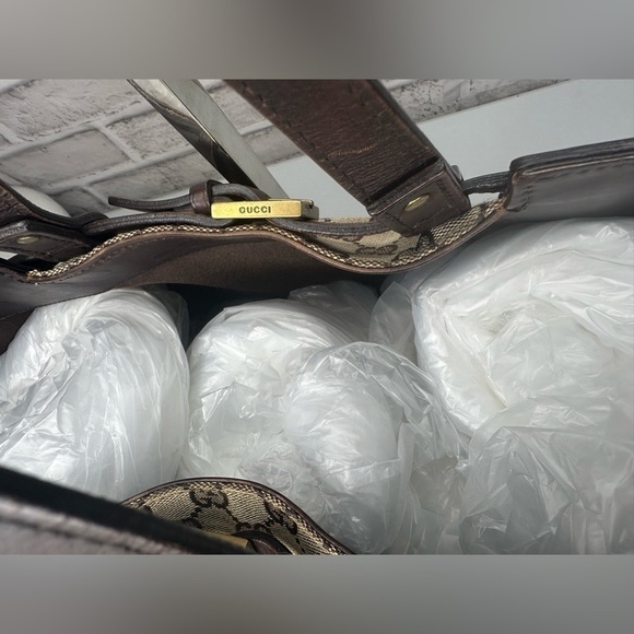 Gucci GG canvas tote bag handbag leather beige brown straps and bottom in EUC - Picture 5 of 9